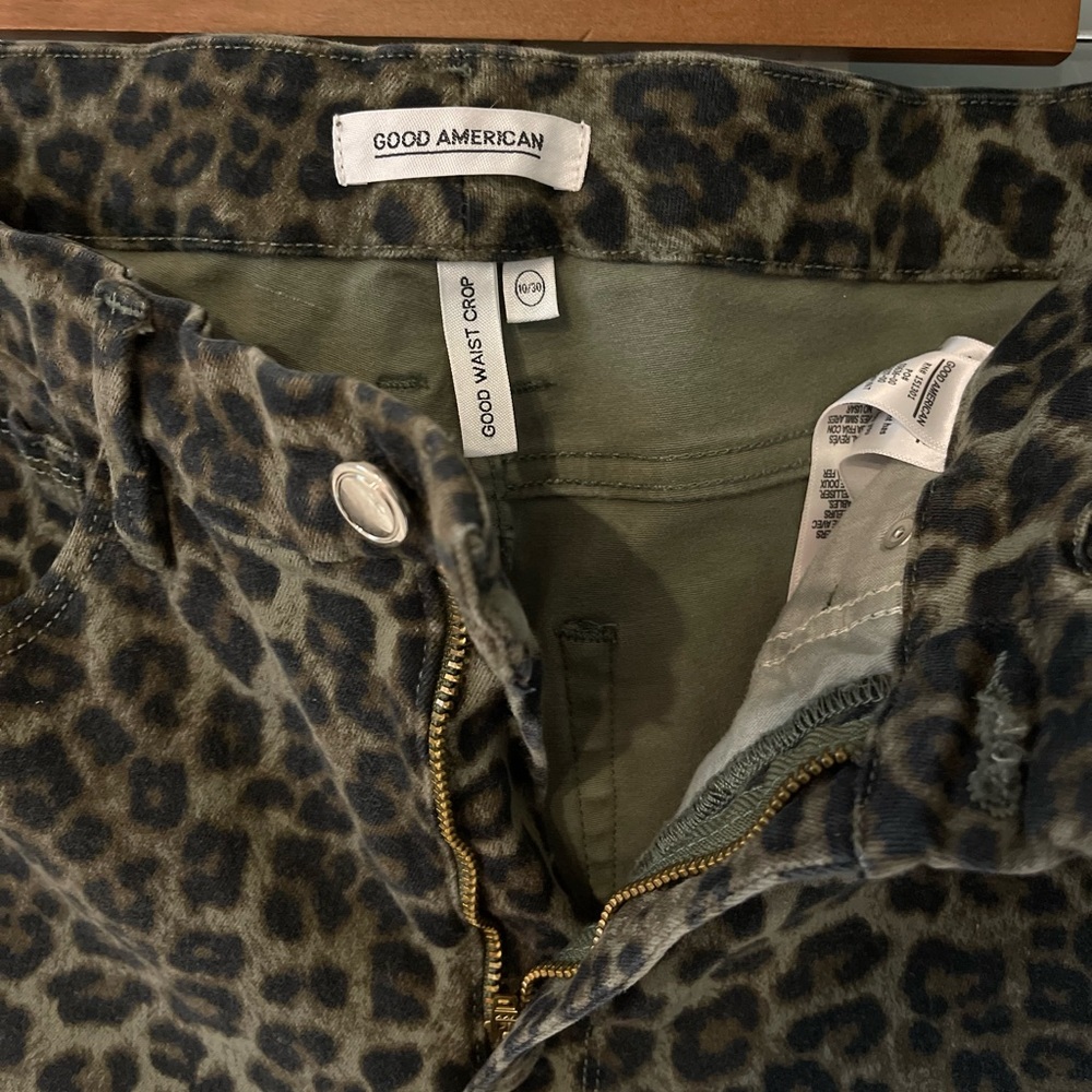 Adorable “Good American” Printed Denim (size 10)
